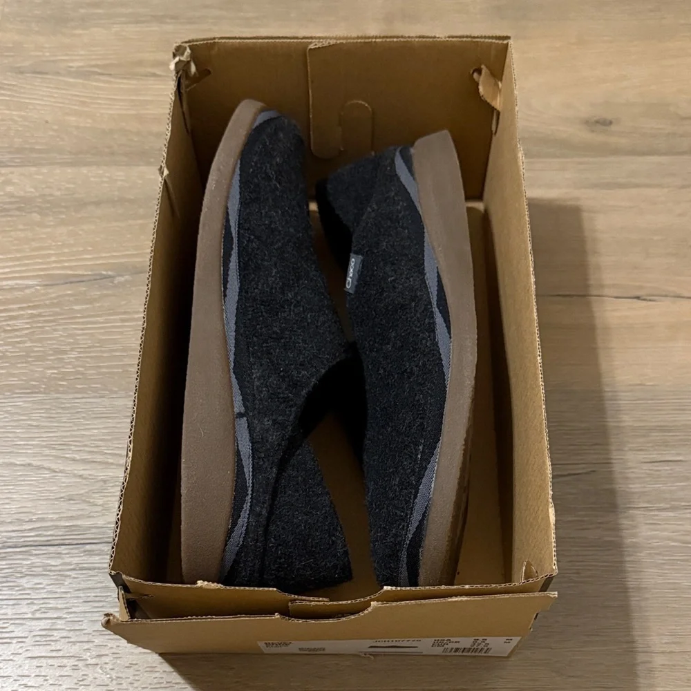 New Chaco Revel Men's Black Shoes, Size 9.5, Bottom Box Included - Picture 1 of 9